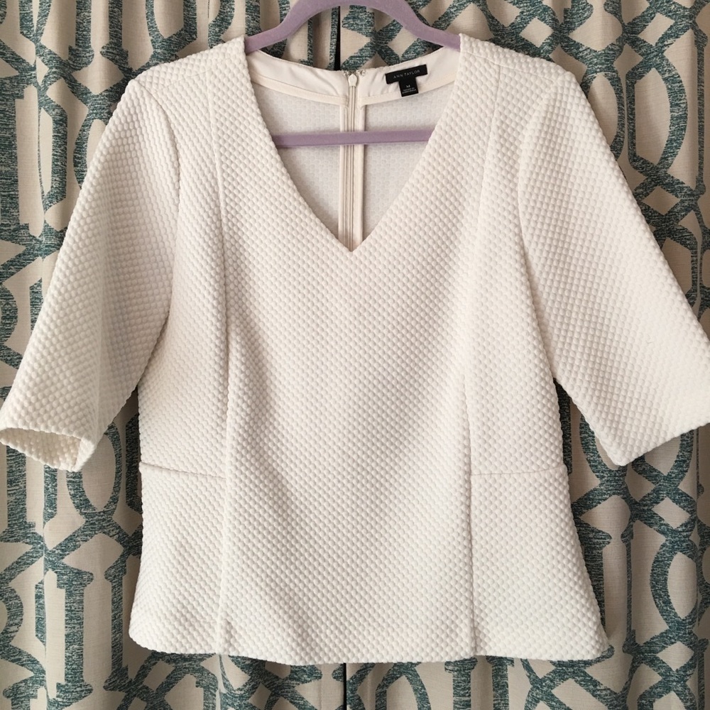 Ann Taylor medium top